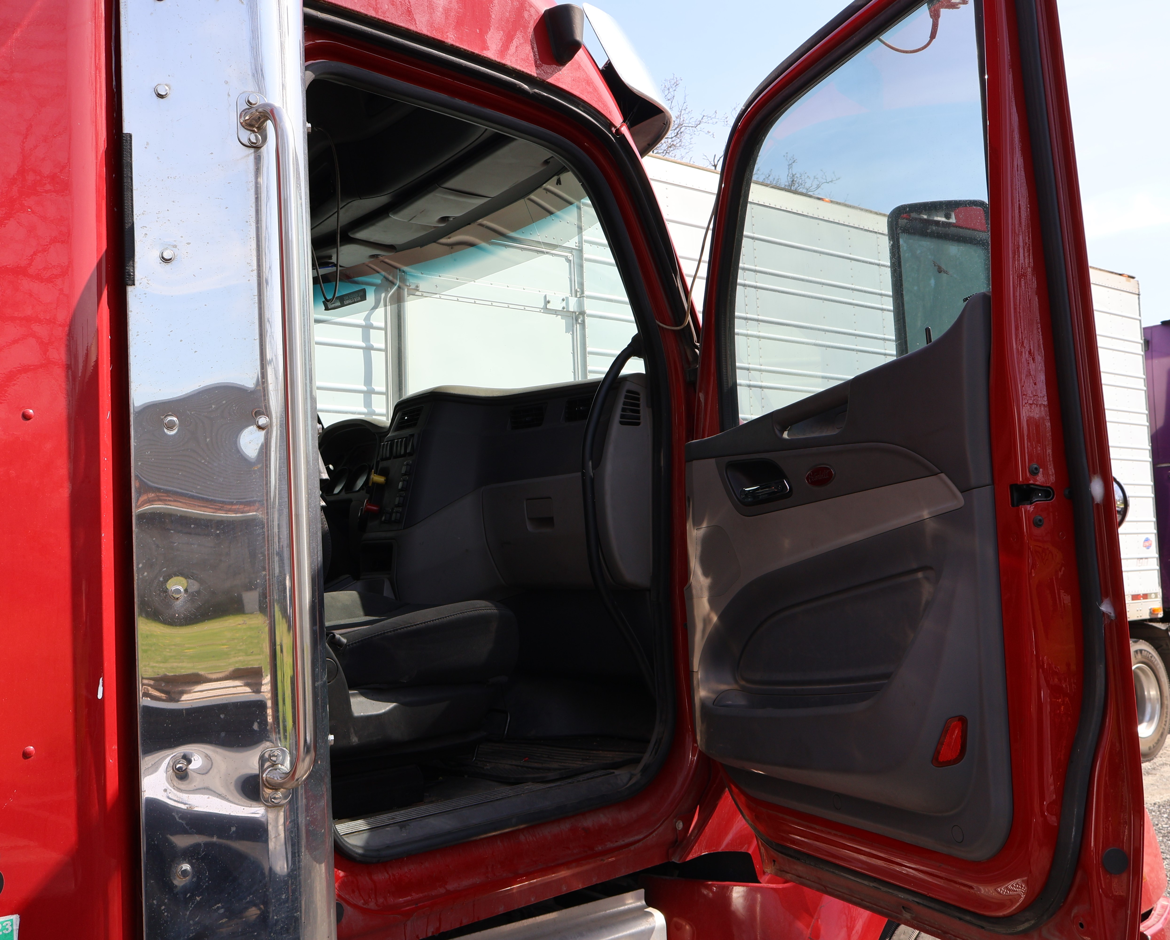 2016 PETERBILT 579 - Image 14